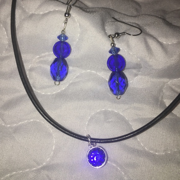 🆕Royal blue set Necklace & Earrings leather cord - Picture 7 of 7